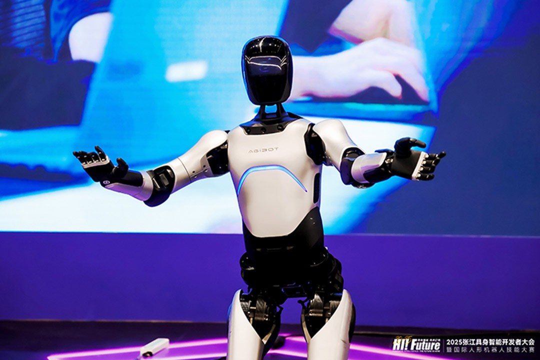 Uwin电竞-还被水温、噪音问题困扰？卡萨帝混动热水器CT3上市攻克难题